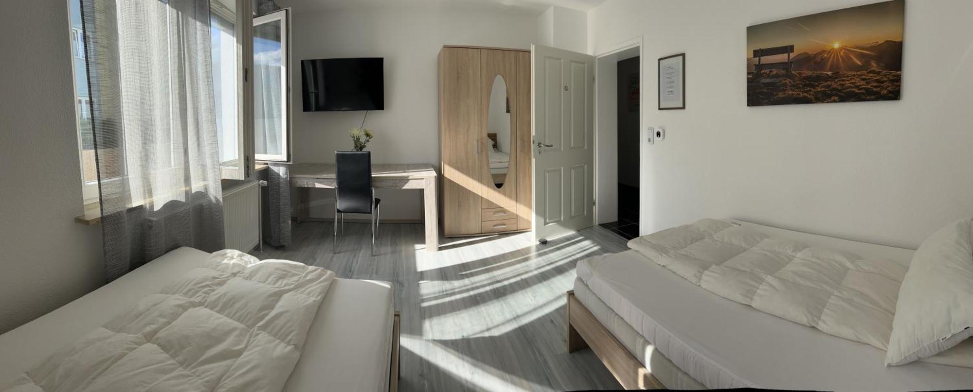 Ferienwohnung Am Bodensee- Zentrale Lage, Free Parking And Wifi, 109 M2, Privater Garten, 7 Gaeste, 2X Kingsize Boxspringbett, Familienfreundlich FDH Exterior photo